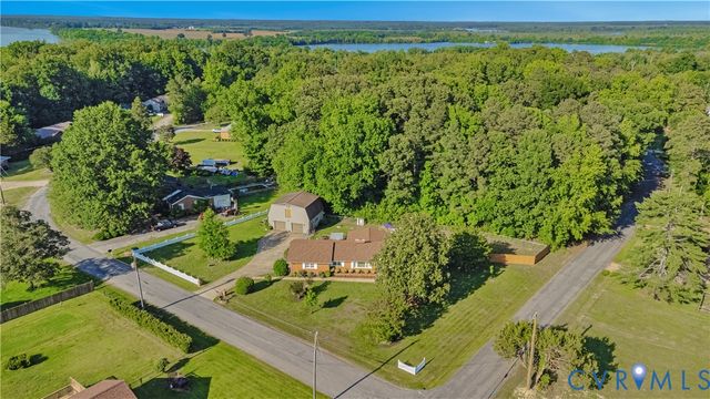 12311 Sloan Dr, Chester, VA 23836