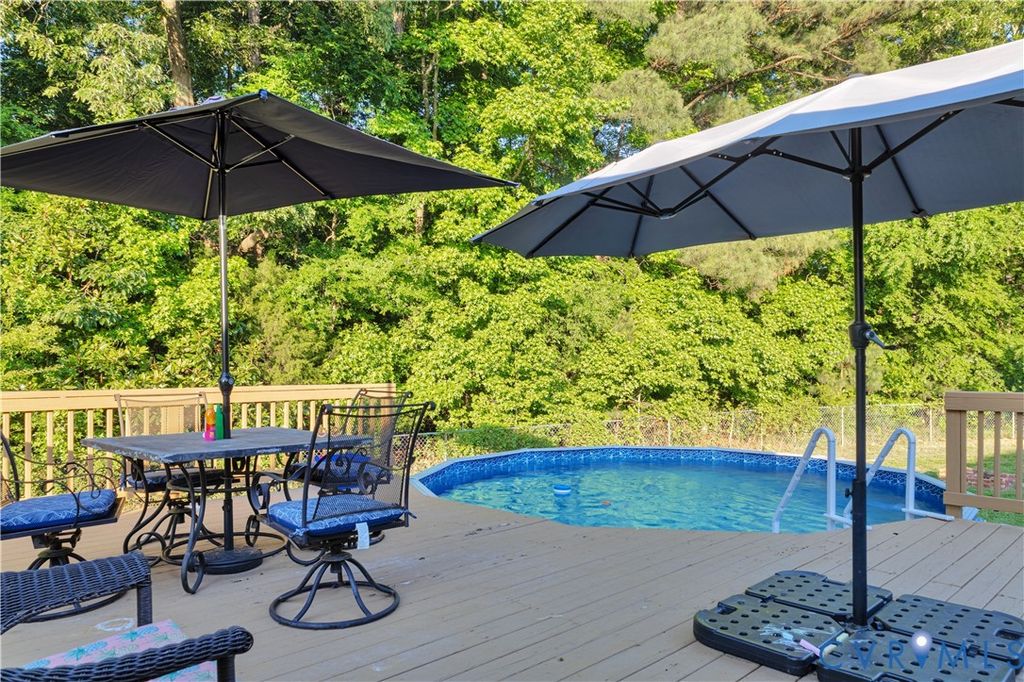 12311 Sloan Dr, Chester, VA 23836