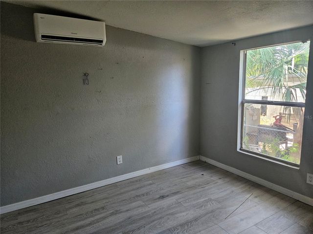 2220 20TH STREET S, St Petersburg, FL 33712