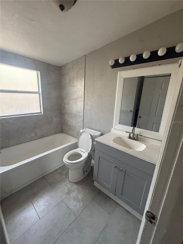 2220 20TH STREET S, St Petersburg, FL 33712