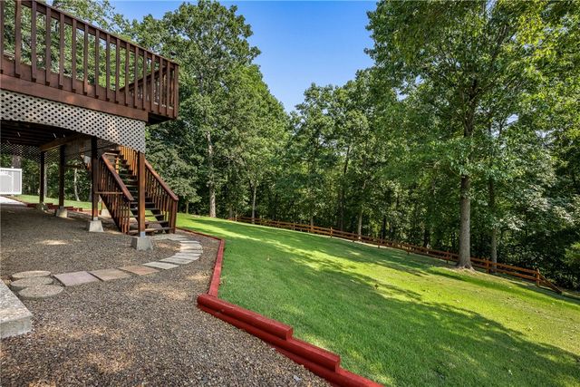 31 Lancaster Drive, Bella Vista, AR 72715