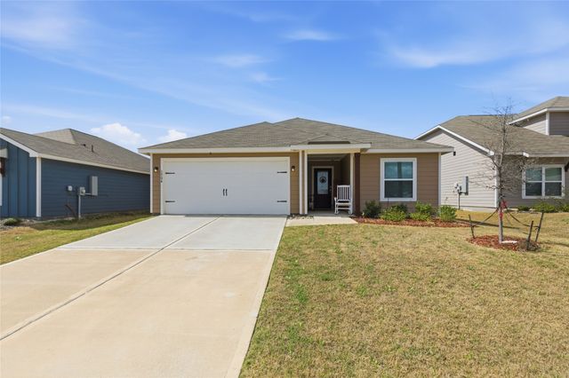 1504 Garfield Drive, Greenville, TX 75401