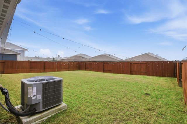 1504 Garfield Drive, Greenville, TX 75401