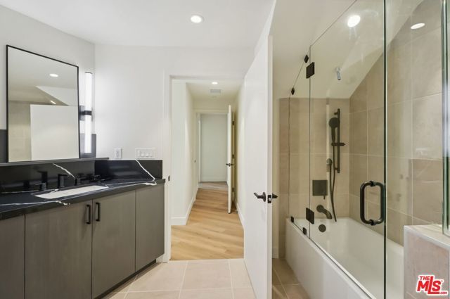 1110 S Spaulding Avenue PH6, Los Angeles, CA 90019