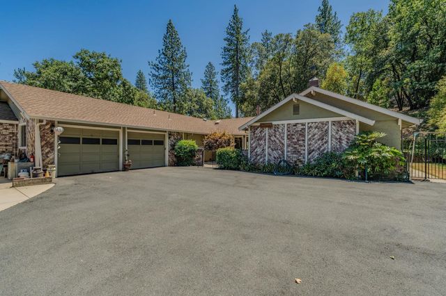18990 Rainbow Mine Rd, Pine Grove, CA 95665