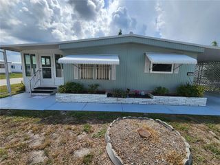 808 53RD AVENUE E 223, Bradenton, FL 34203