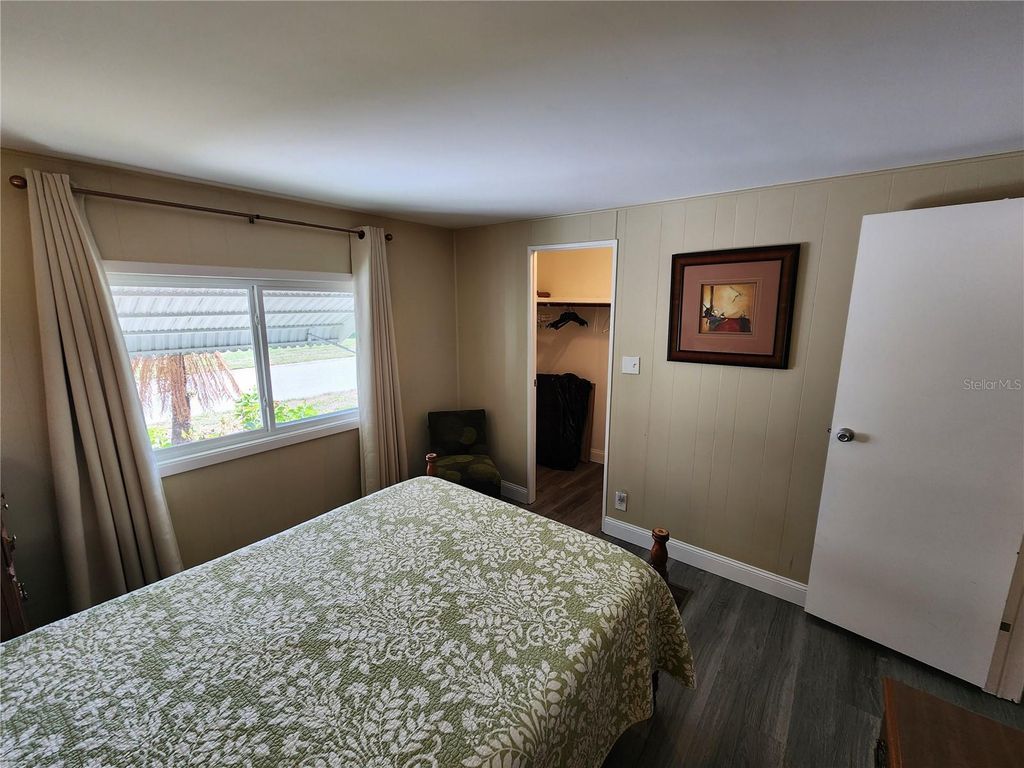 Image 17 of property listing at 808 53RD AVENUE E 223, Bradenton, FL 34203