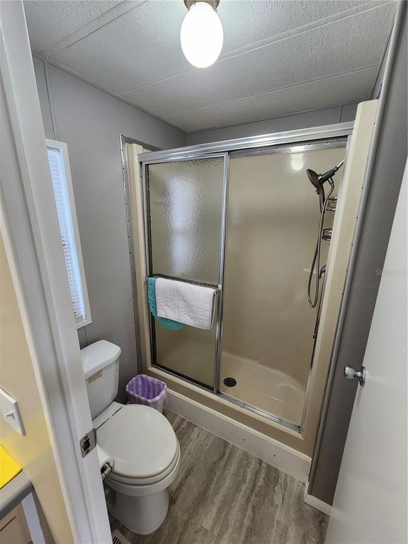 Image 26 of property listing at 808 53RD AVENUE E 223, Bradenton, FL 34203