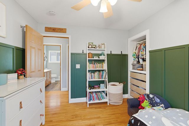 272 Pinewood Drive, Apple Valley, MN 55124