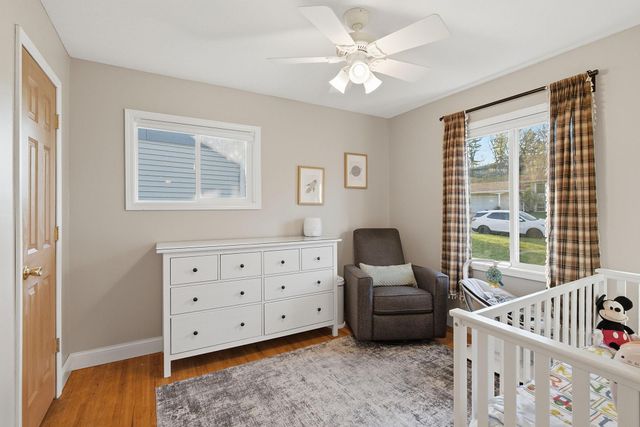 272 Pinewood Drive, Apple Valley, MN 55124