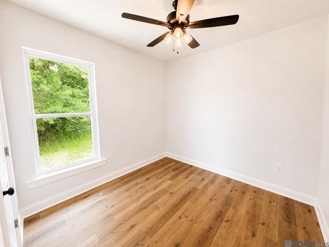 14468 Florida Blvd, Livingston, LA 70754