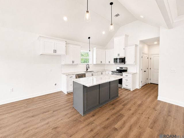 14468 Florida Blvd, Livingston, LA 70754