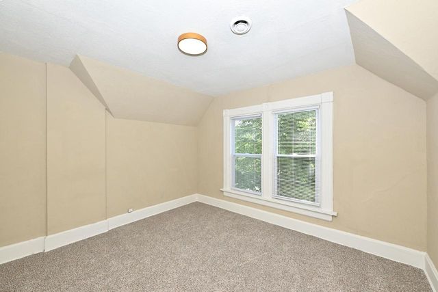 143 E Garfield AVENUE, Milwaukee, WI 53212