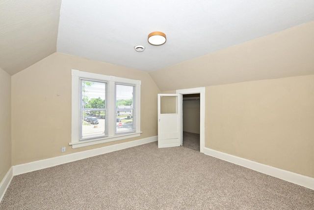 143 E Garfield AVENUE, Milwaukee, WI 53212