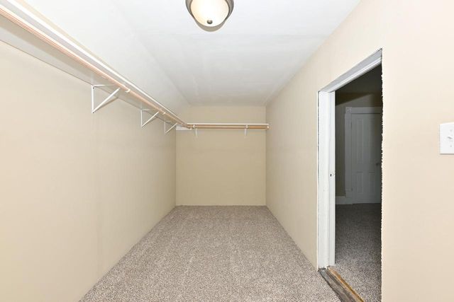 143 E Garfield AVENUE, Milwaukee, WI 53212