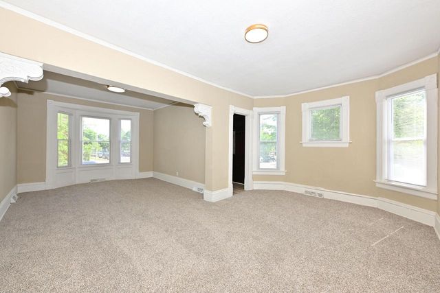 143 E Garfield AVENUE, Milwaukee, WI 53212