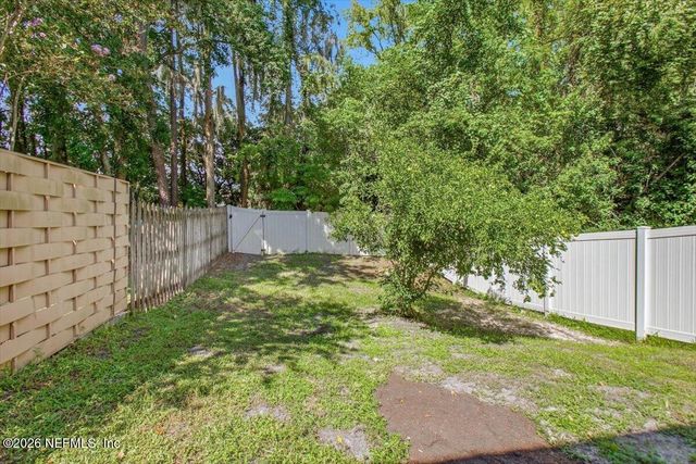 3957 LAURELWOOD Drive, Jacksonville, FL 32257