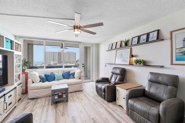 305 N POMPANO BEACH Boulevard 804, Pompano Beach, FL 33062