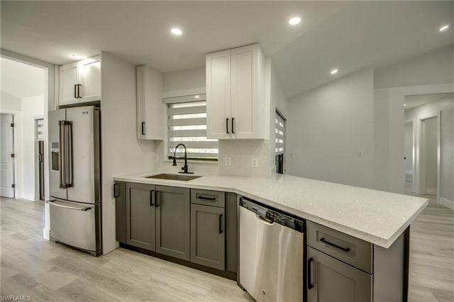 412 NE 17th PL, Cape Coral, FL 33909