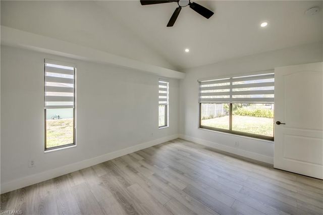 412 NE 17th PL, Cape Coral, FL 33909