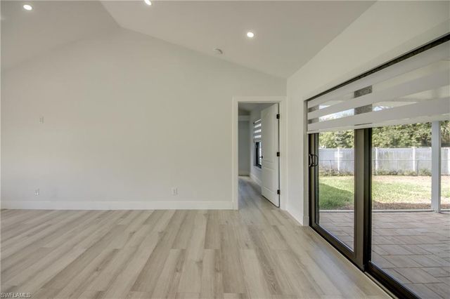 412 NE 17th PL, Cape Coral, FL 33909
