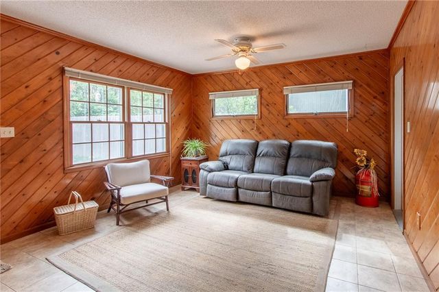 3817 Stetson Drive, Lawrence, KS 66049