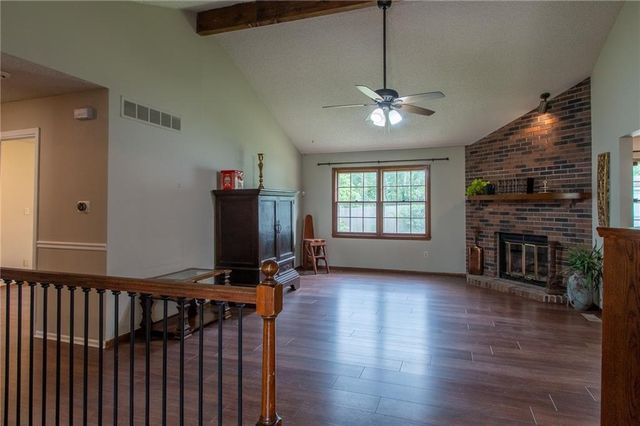 3817 Stetson Drive, Lawrence, KS 66049
