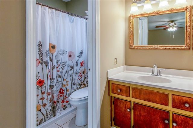 3817 Stetson Drive, Lawrence, KS 66049