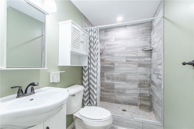 3817 Stetson Drive, Lawrence, KS 66049