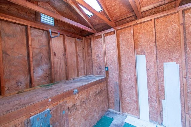 3817 Stetson Drive, Lawrence, KS 66049