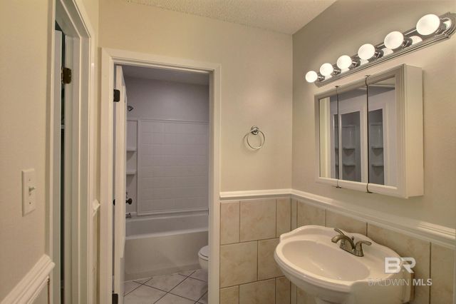 132 W Satsuma Avenue 132, Foley, AL 36535