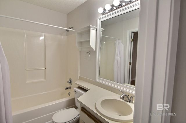 132 W Satsuma Avenue 132, Foley, AL 36535