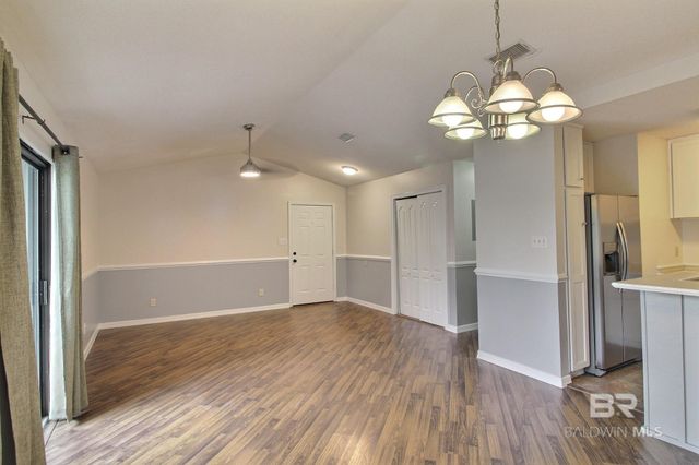 132 W Satsuma Avenue 132, Foley, AL 36535