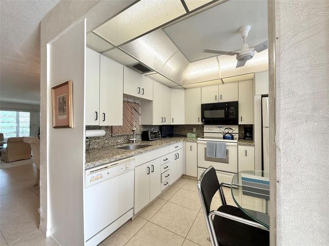 2504 Antigua Terrace D2, Coconut Creek, FL 33066