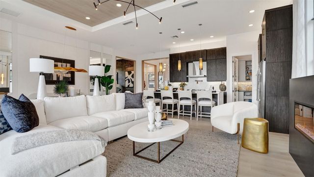 10208 Voltaire Place, Palm Beach Gardens, FL 33412