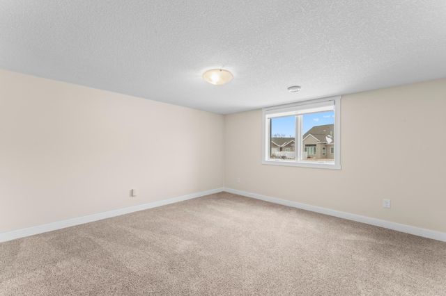 2938 Ivory Road NE, Rochester, MN 55906