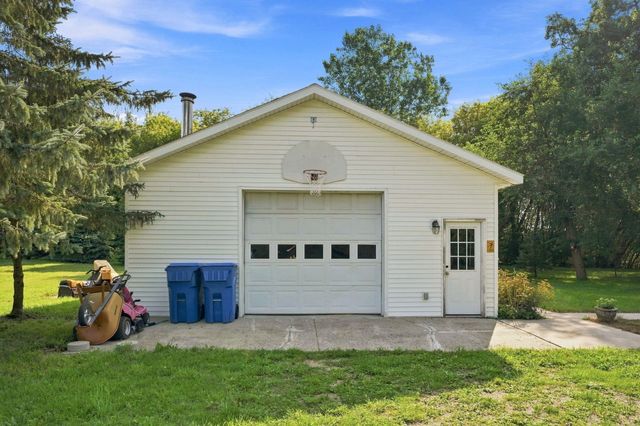 13921 Old 14 Mile Road NE, Greenville, MI 48838