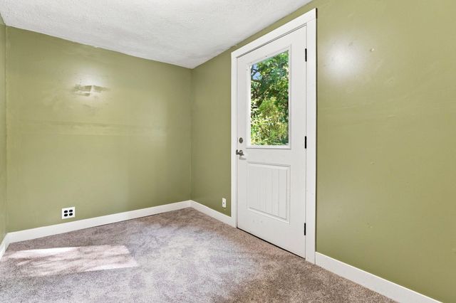 13921 Old 14 Mile Road NE, Greenville, MI 48838
