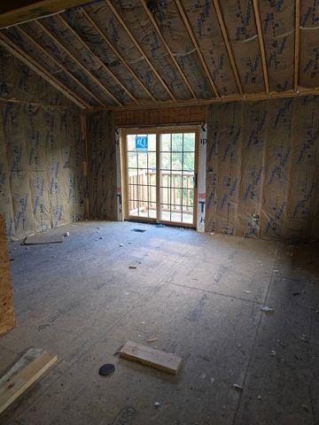 2643 N IL Route 178 Highway 10-4, Utica, IL 61373