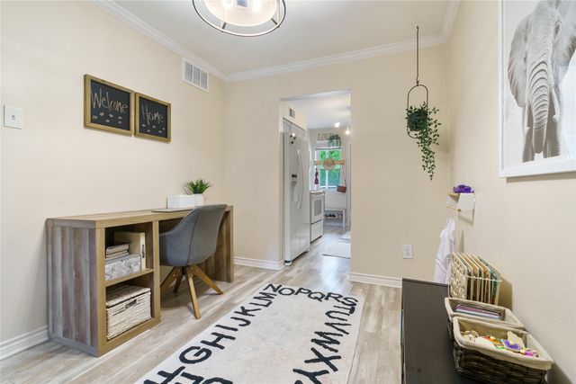 7707 Meadow Park Drive 112, Dallas, TX 75230