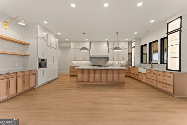 159A Lakeview Drive, Eatonton, GA 31024