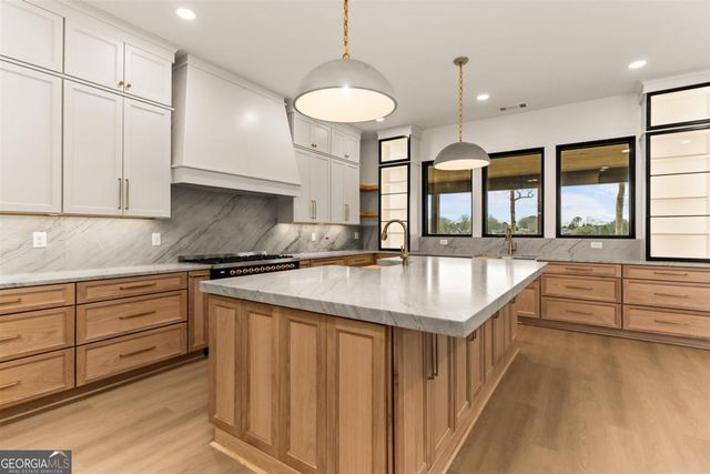 159A Lakeview Drive, Eatonton, GA 31024