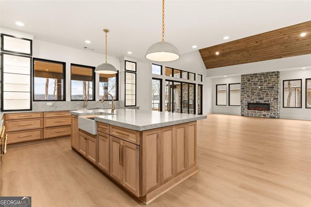 159A Lakeview Drive, Eatonton, GA 31024