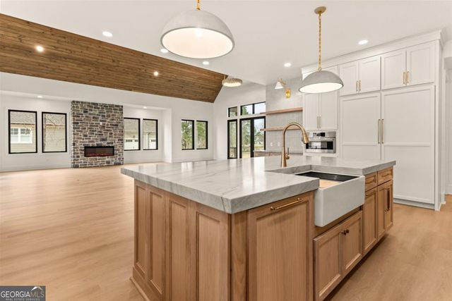 159A Lakeview Drive, Eatonton, GA 31024