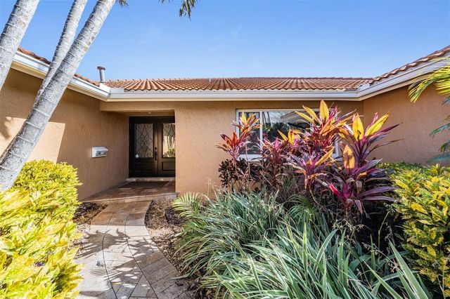 1926 MONTANA AVENUE NE, St Petersburg, FL 33703