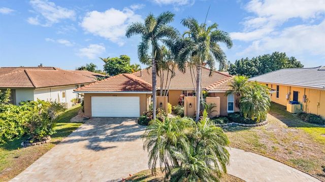 1926 MONTANA AVENUE NE, St Petersburg, FL 33703