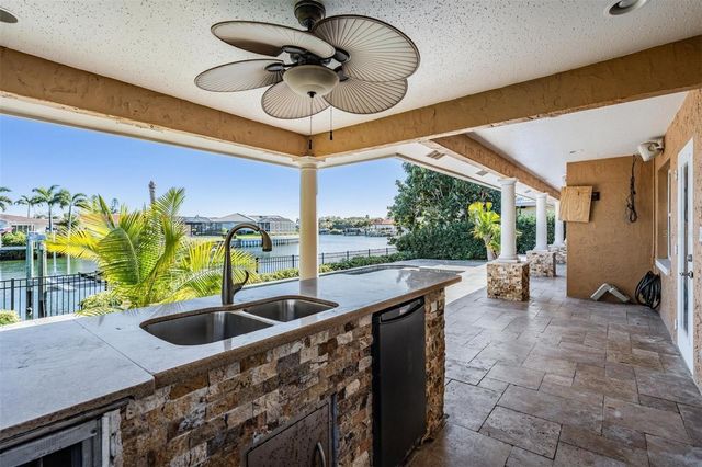 1926 MONTANA AVENUE NE, St Petersburg, FL 33703