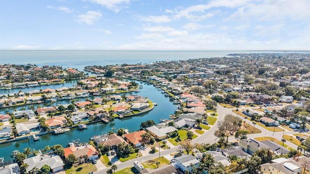 1926 MONTANA AVENUE NE, St Petersburg, FL 33703