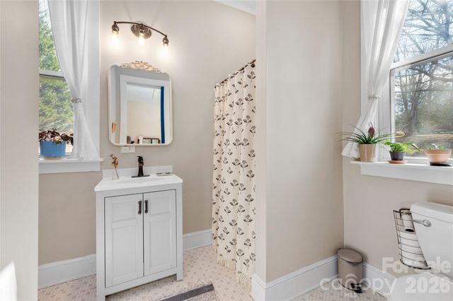 1552 Bear Creek Road, Leicester, NC 28748