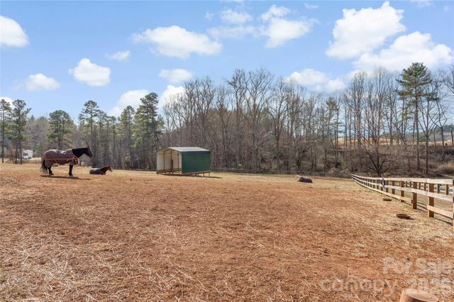 1552 Bear Creek Road, Leicester, NC 28748